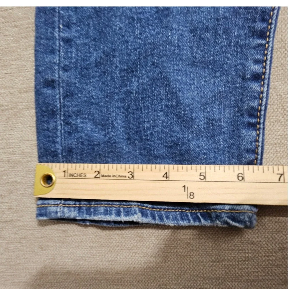 Levis Wedgie Straight Jeans Women 25 Blue Distressed Ripped Knee 34964-0151